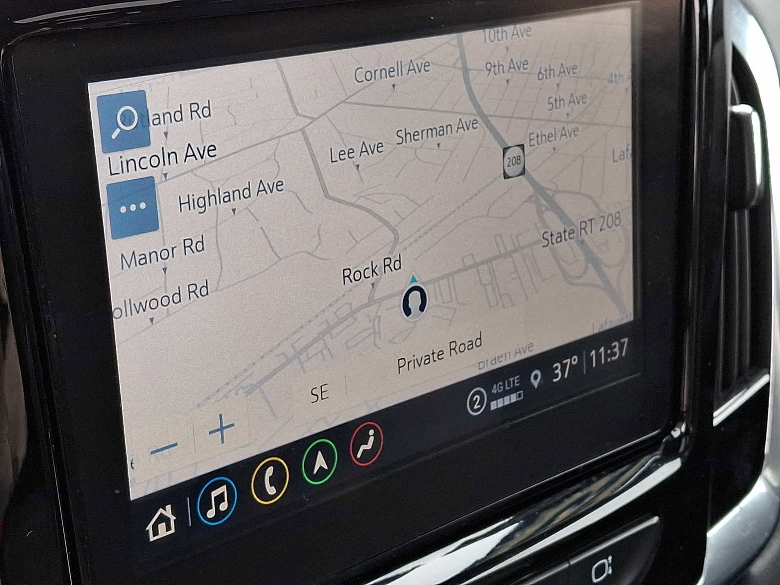 Used 2023 Chevrolet Traverse LT w/ LT Premium Package image 16