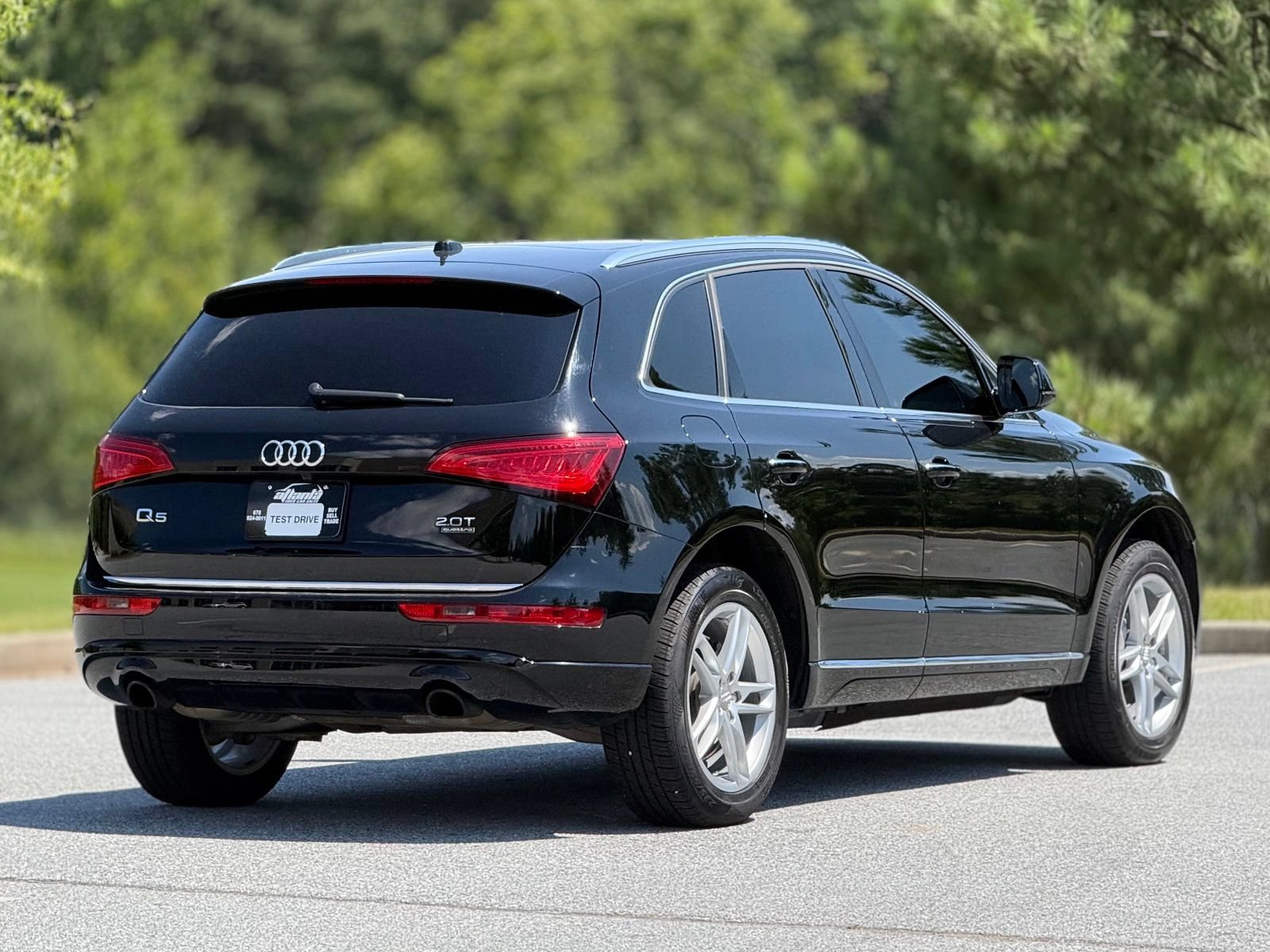 Used 2017 Audi Q5 2.0T Premium Plus w/ Technology Package AWD/4WD image 11