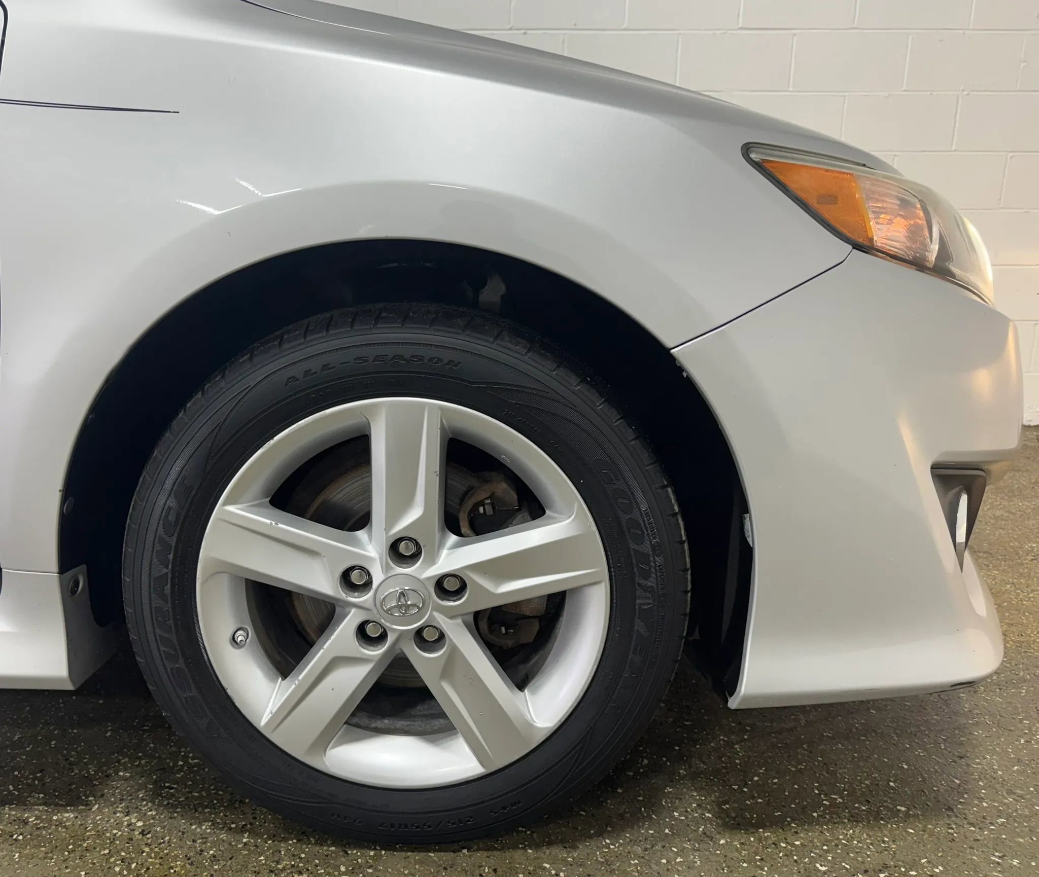 Used 2014 Toyota Camry SE image 8