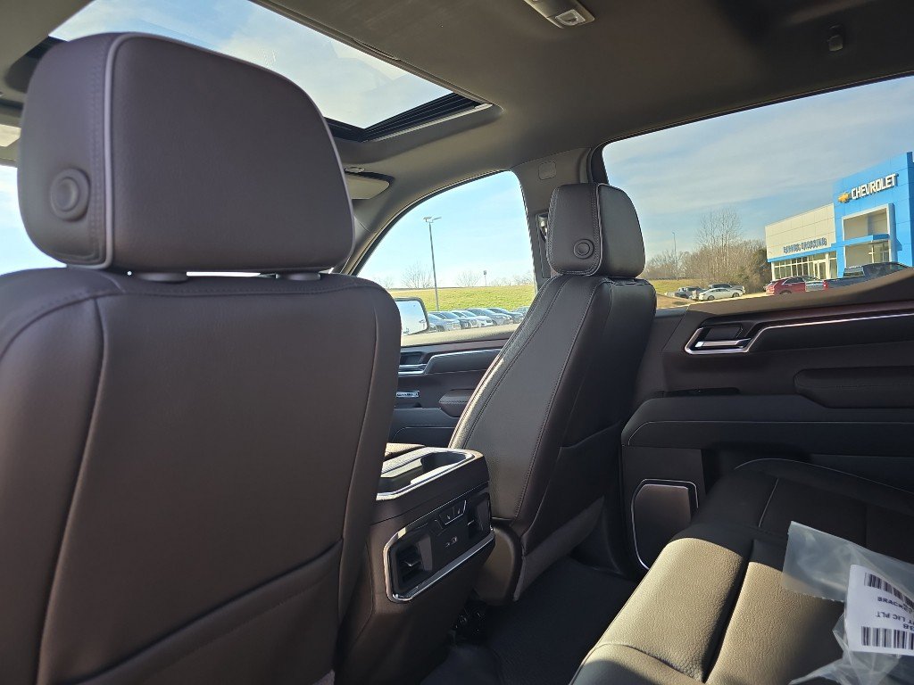 New 2026 GMC Sierra 1500 Denali w/ Denali Reserve Package AWD/4WD image 12
