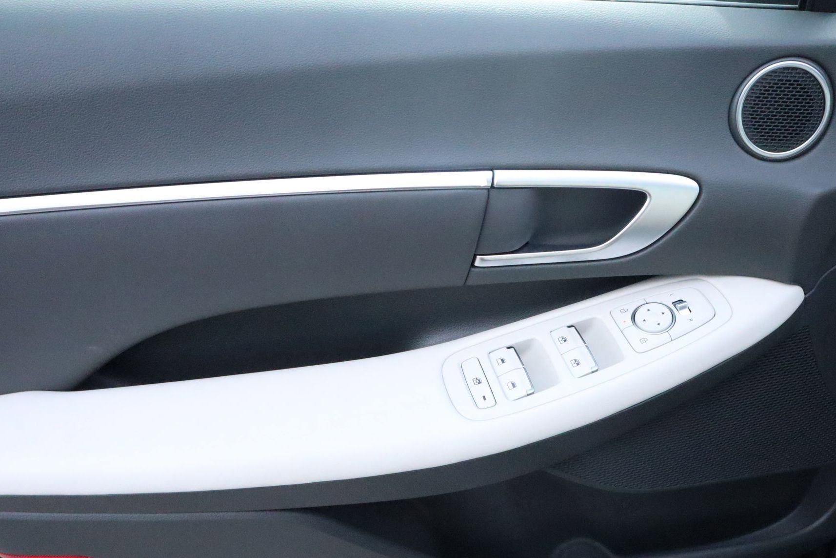 Used 2026 Hyundai Sonata SEL image 21