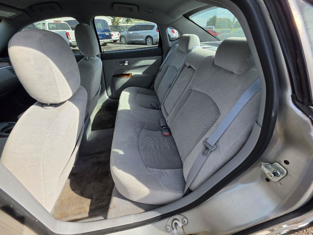 Used 2006 Buick LaCrosse CX FWD image 19