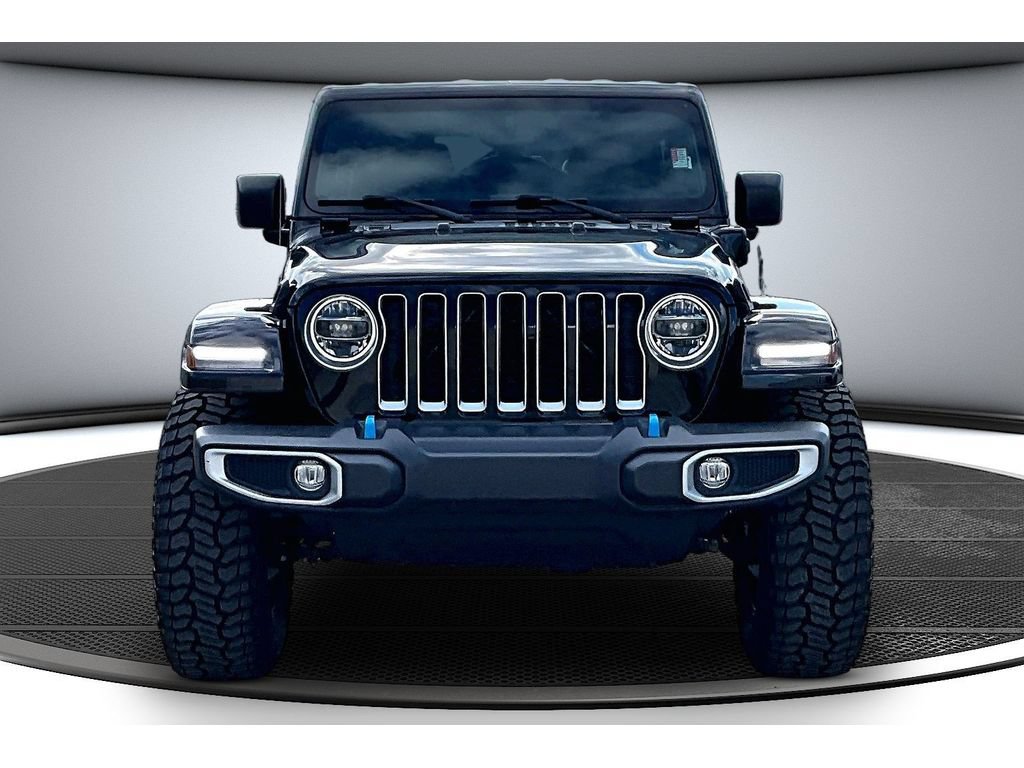 Used 2022 Jeep Wrangler Unlimited Sahara w/ Cold Weather Group AWD/4WD image 4