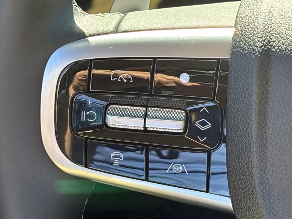 New 2027 Genesis GV70 2.5T AWD/4WD image 21