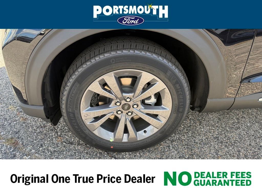 New 2025 Ford Explorer Active w/ Active Comfort Package image 28