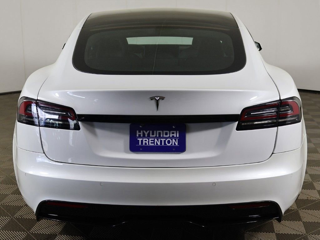 Used 2022 Tesla Model S image 14