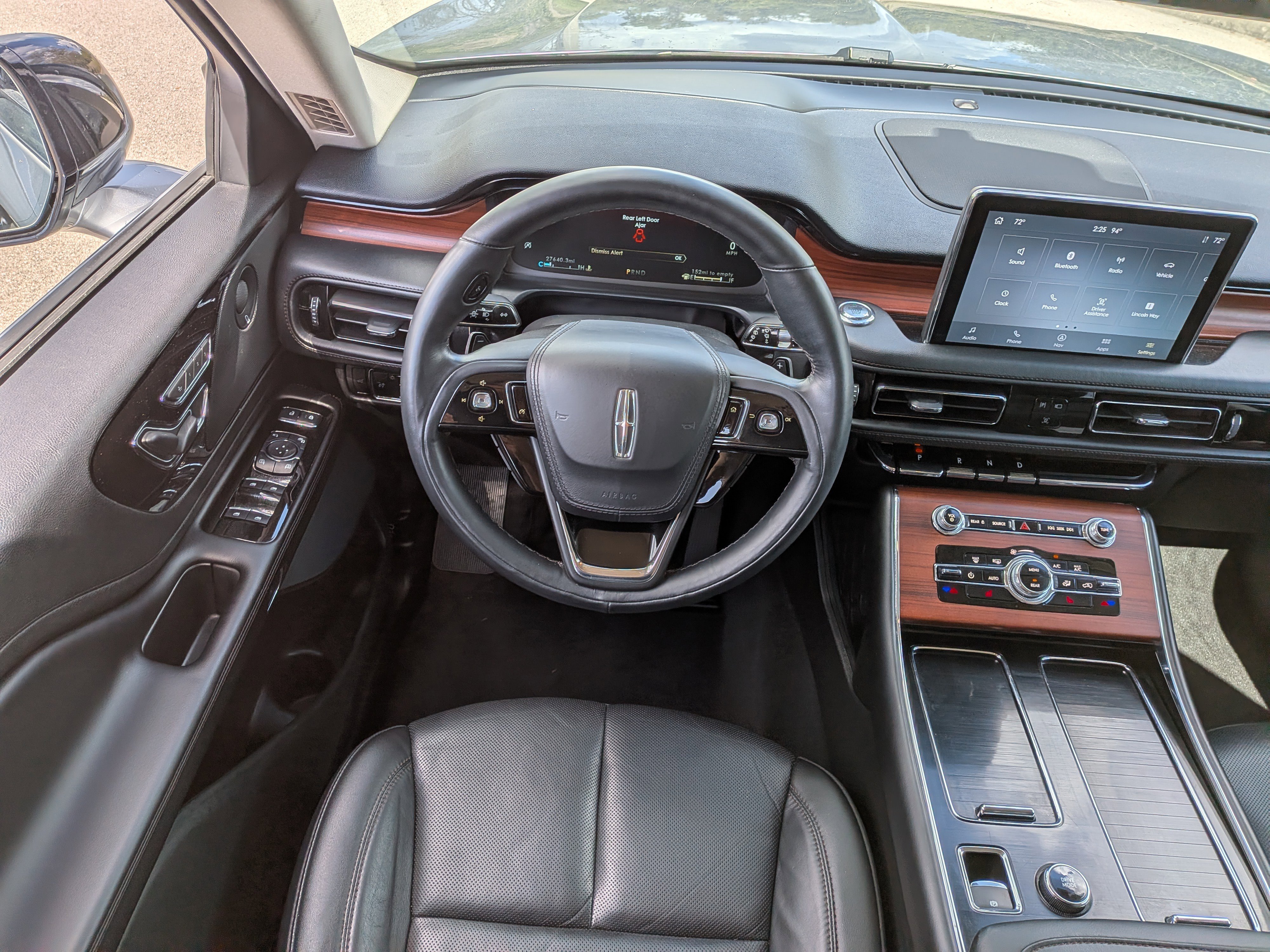 Used 2023 Lincoln Aviator Reserve image 23