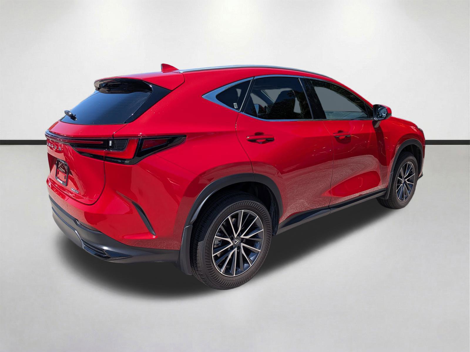 Used 2025 Lexus NX 250 FWD w/ Accessory Package (K3) image 4