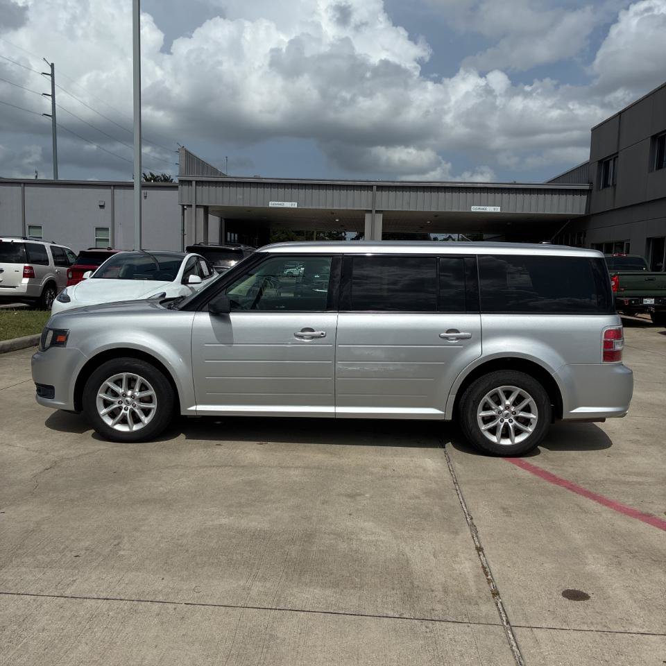 Used 2018 Ford Flex SE FWD image 5