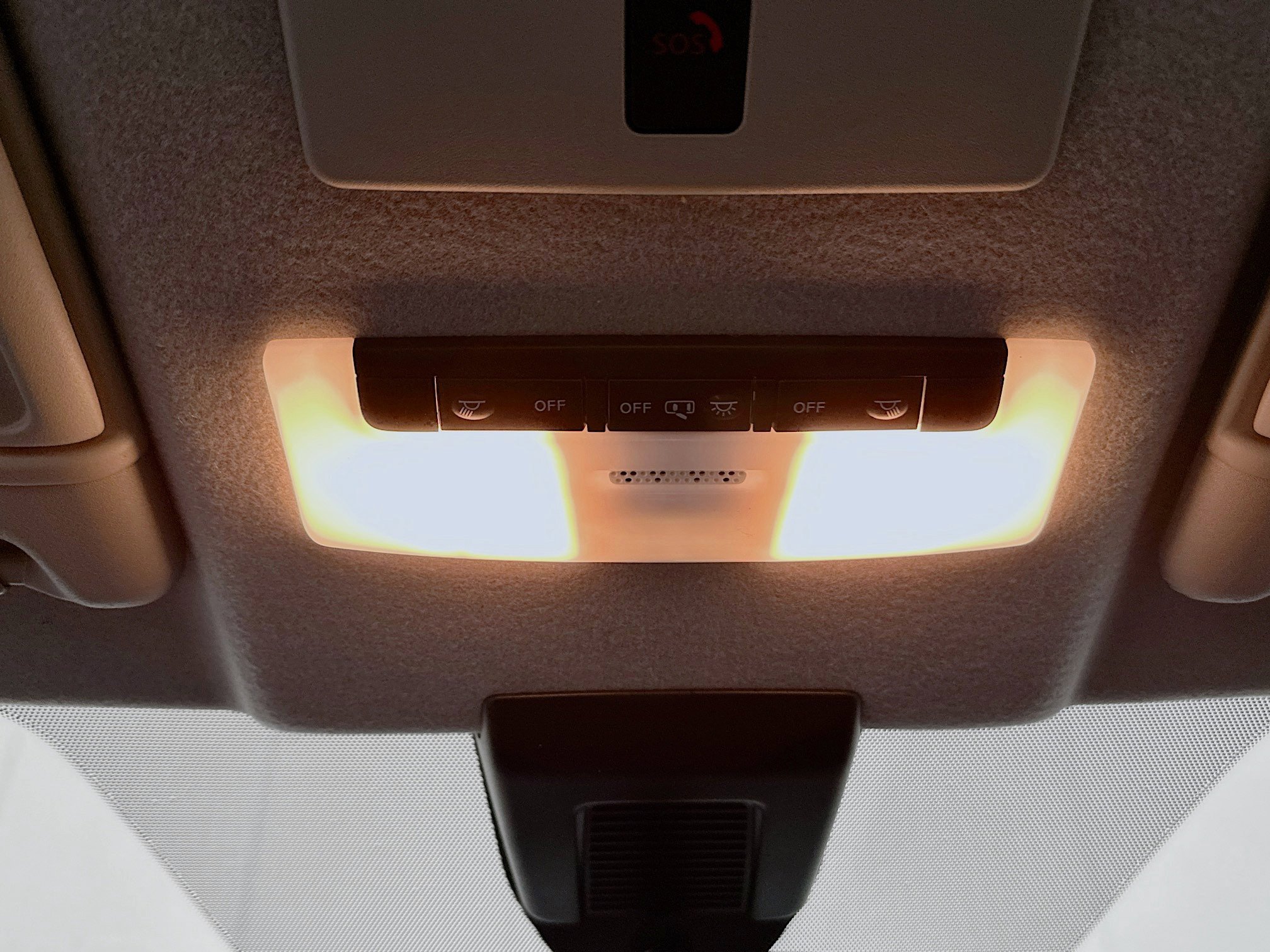 Used 2023 Nissan Kicks SR w/ SR Premium Package FWD image 18