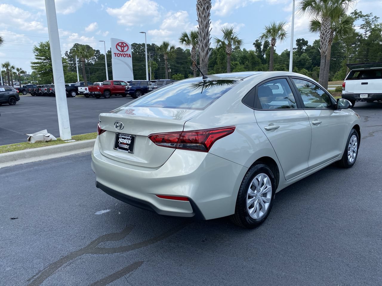 Used 2019 Hyundai Accent SE FWD image 5