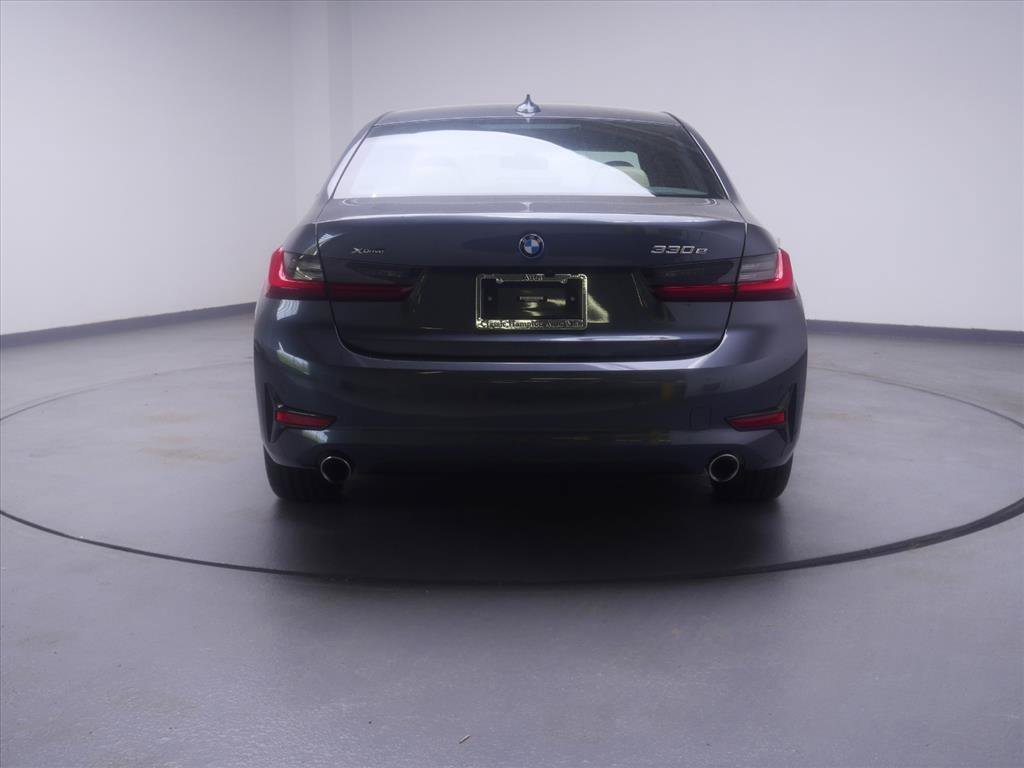 Used 2022 BMW 330e xDrive w/ Convenience Package AWD/4WD image 8