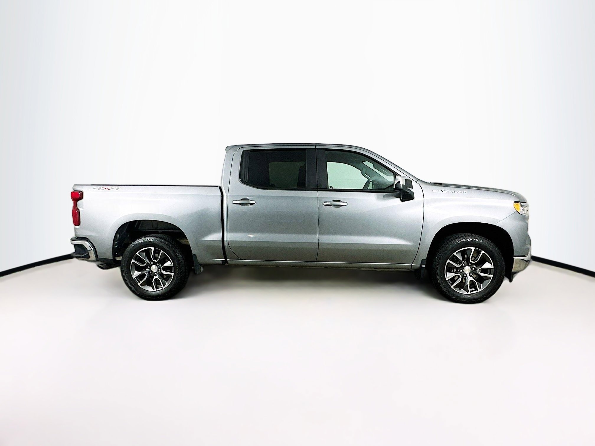 Used 2023 Chevrolet Silverado 1500 LT image 10