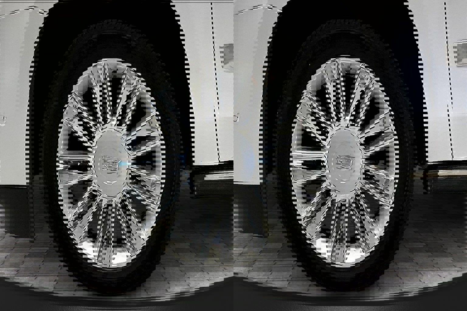 Used 2020 Cadillac Escalade Platinum image 33