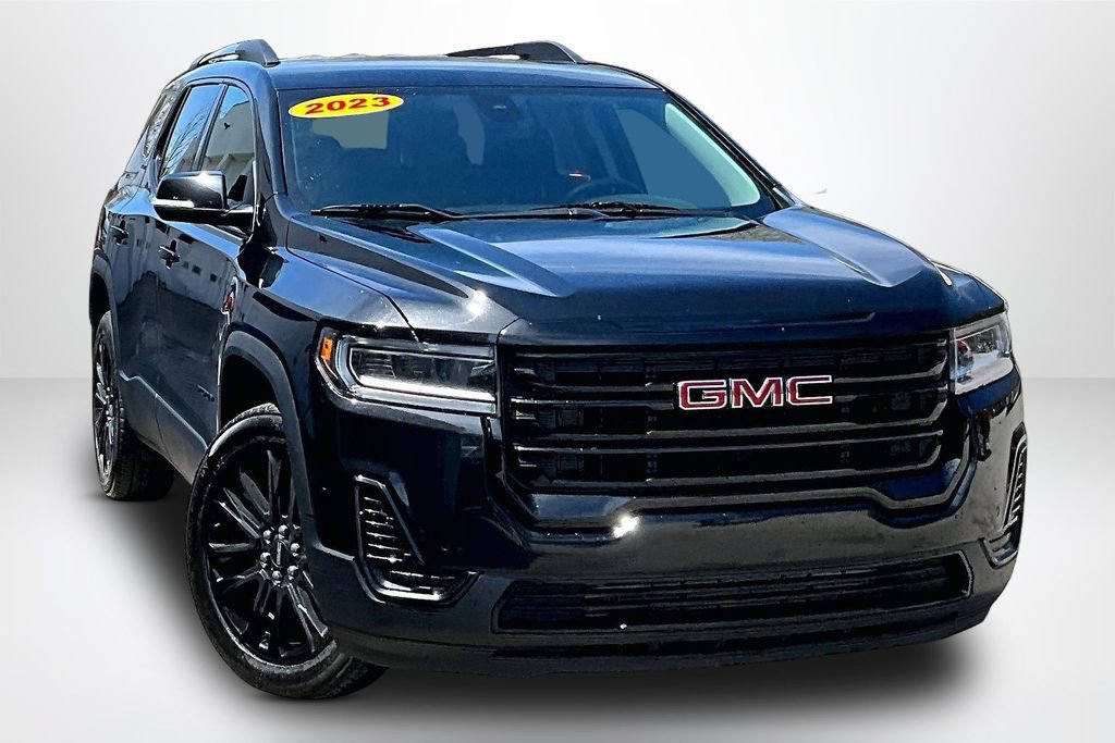 Used 2023 GMC Acadia SLE w/ Driver Convenience Package FWD image 3