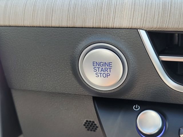 New 2025 Hyundai Sonata Limited image 9