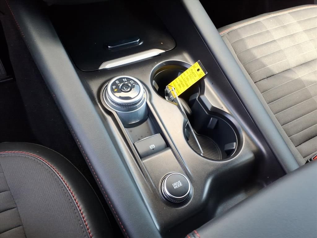 Used 2025 Ford Explorer ST-Line w/ Premium Package image 28