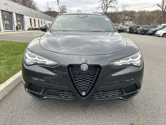 New 2026 Alfa Romeo Stelvio Sprint AWD/4WD image 3