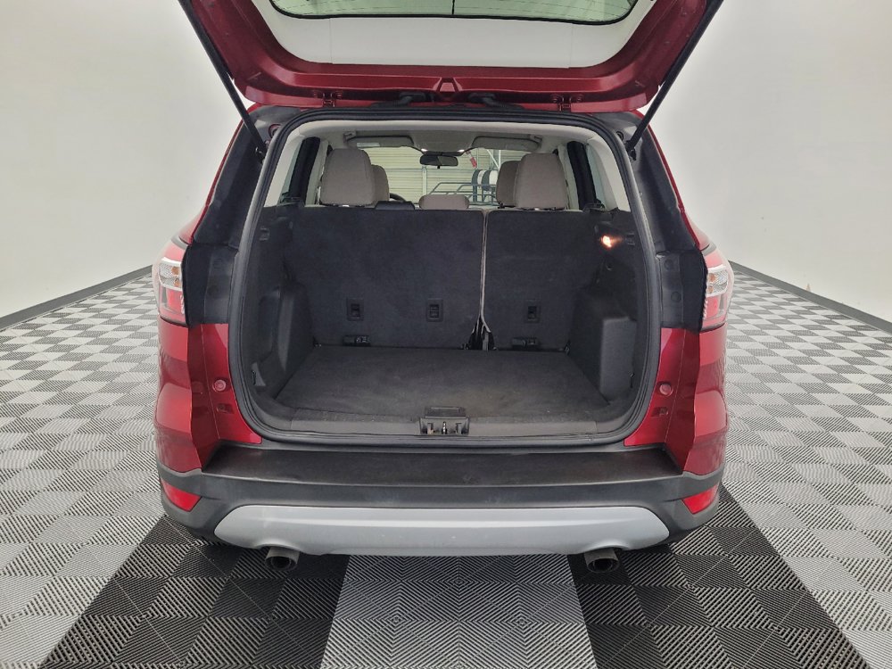 Used 2018 Ford Escape SE w/ SE Sync 3 Package FWD image 29