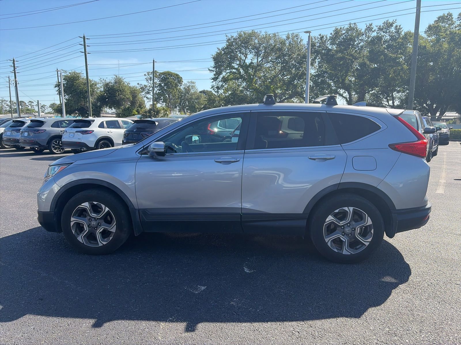 Used 2019 Honda CR-V EX image 4