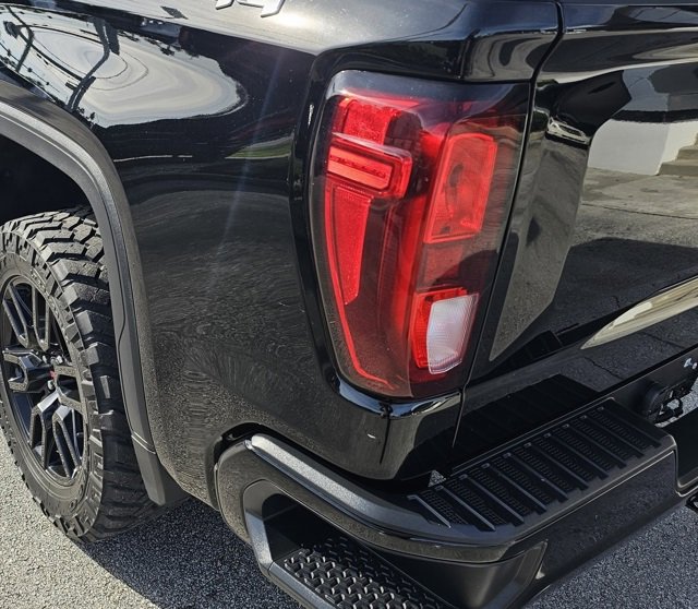 Used 2021 GMC Sierra 1500 Elevation image 13