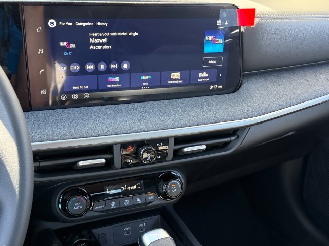 New 2027 Nissan Kicks SV FWD image 18