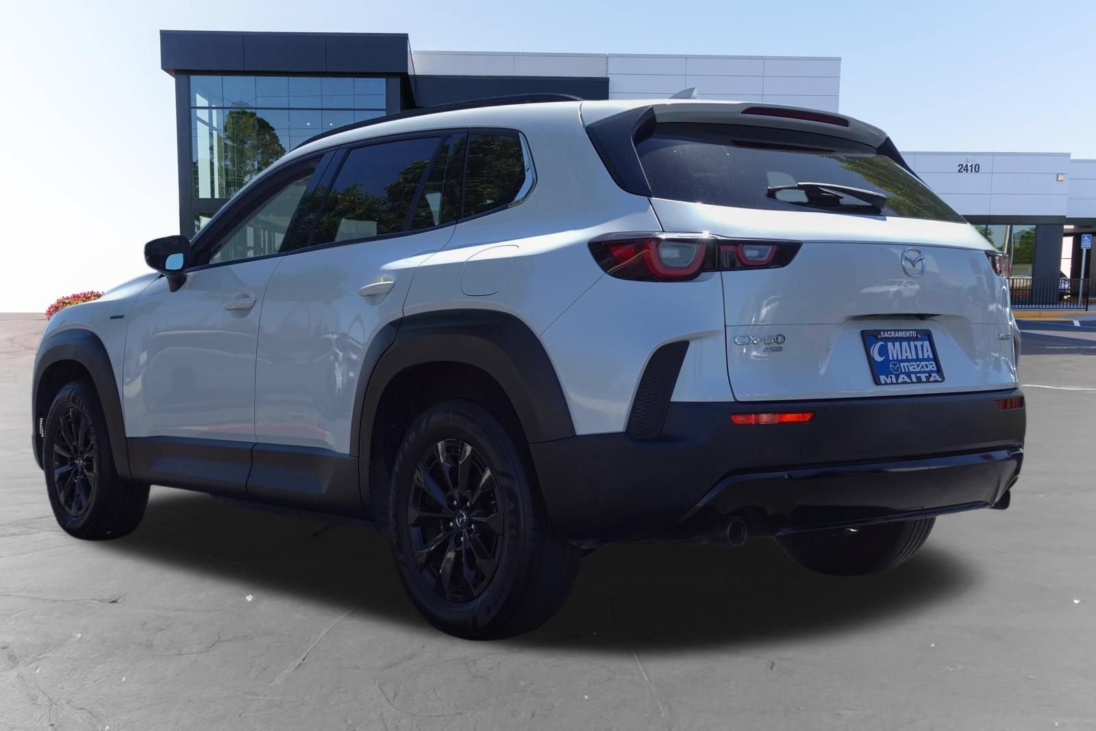 Certified 2025 MAZDA CX-50 AWD 2.5 Hybrid w/ Premium Pkg image 7