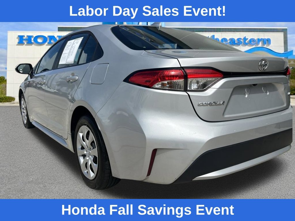 Used 2022 Toyota Corolla LE FWD image 7