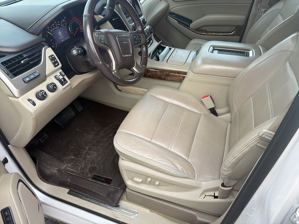 Used 2016 GMC Yukon Denali w/ Open Road Package image 8