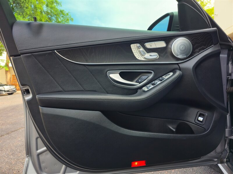 Used 2015 Mercedes-Benz C 400 4MATIC w/ Multimedia Package image 10