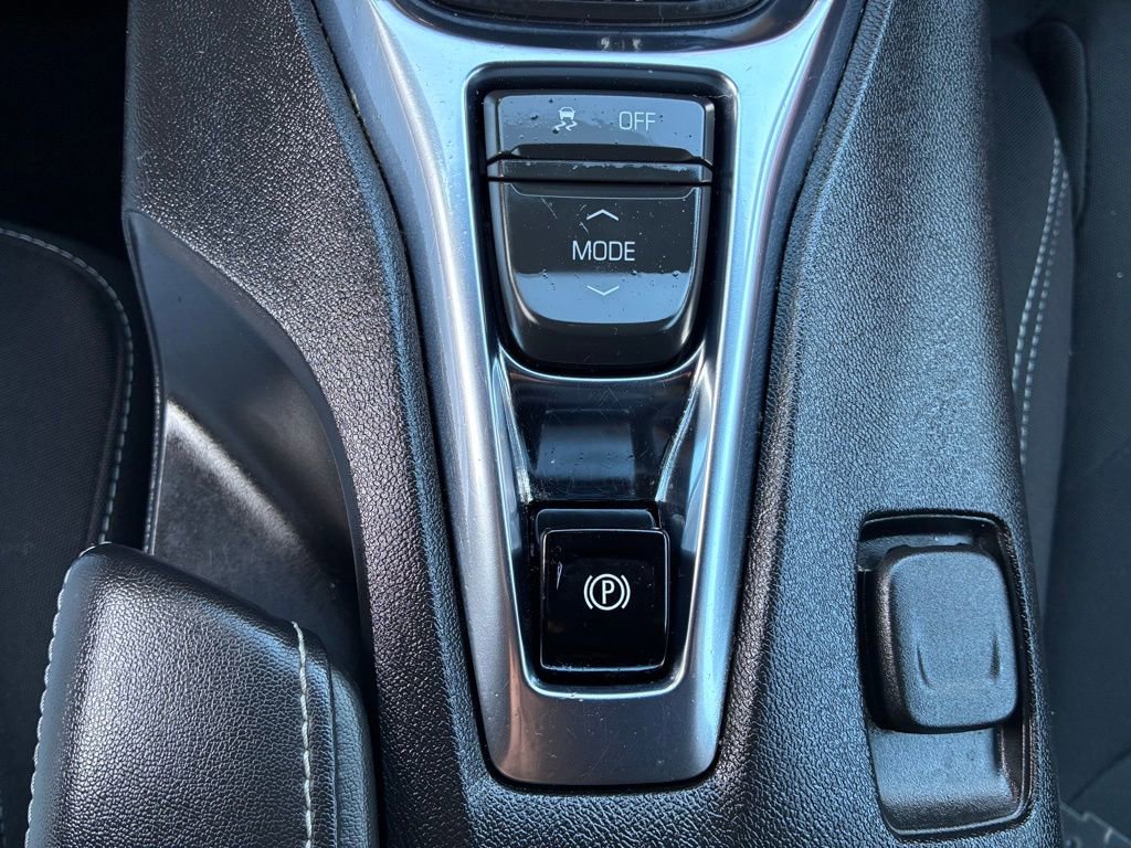 Used 2021 Chevrolet Camaro LT w/ RS Package RWD image 27