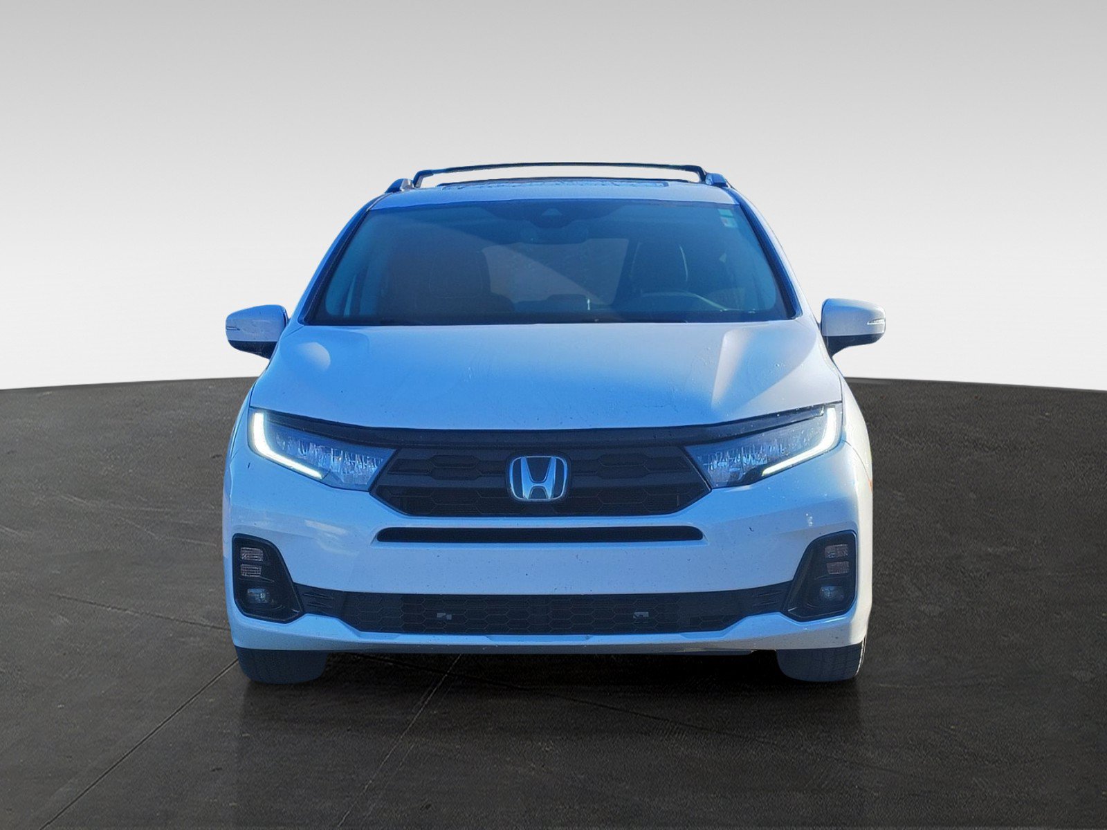 Used 2025 Honda Odyssey Elite image 2