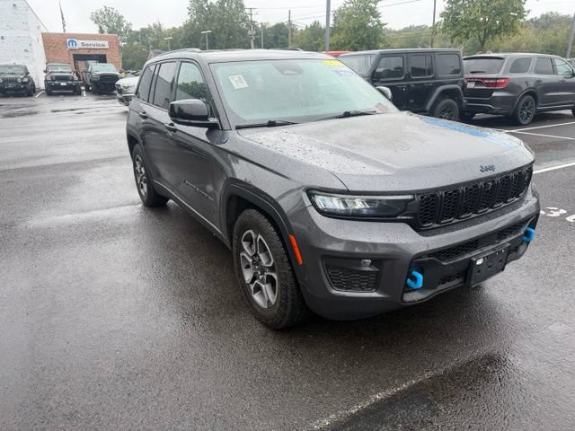 Used 2022 Jeep Grand Cherokee Trailhawk w/ Advanced Protech Group II AWD/4WD image 7