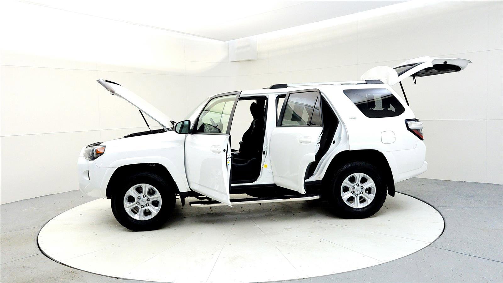 Certified 2019 Toyota 4Runner SR5 image 10