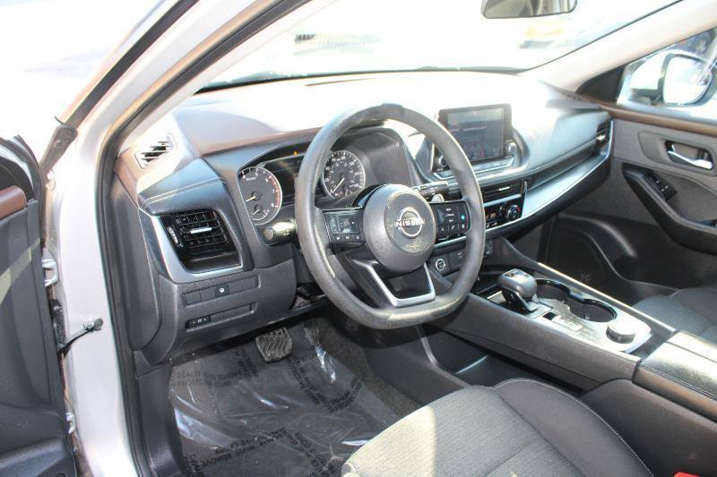 Used 2022 Nissan Rogue SV AWD/4WD image 10