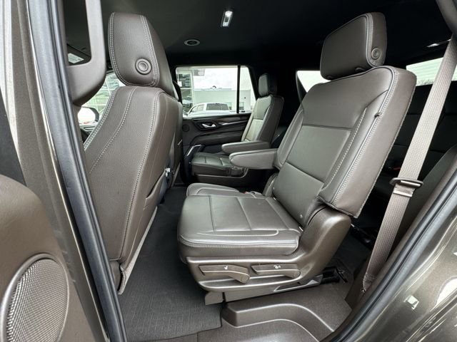 Used 2021 GMC Yukon Denali w/ LPO, Illumination Package AWD/4WD image 25