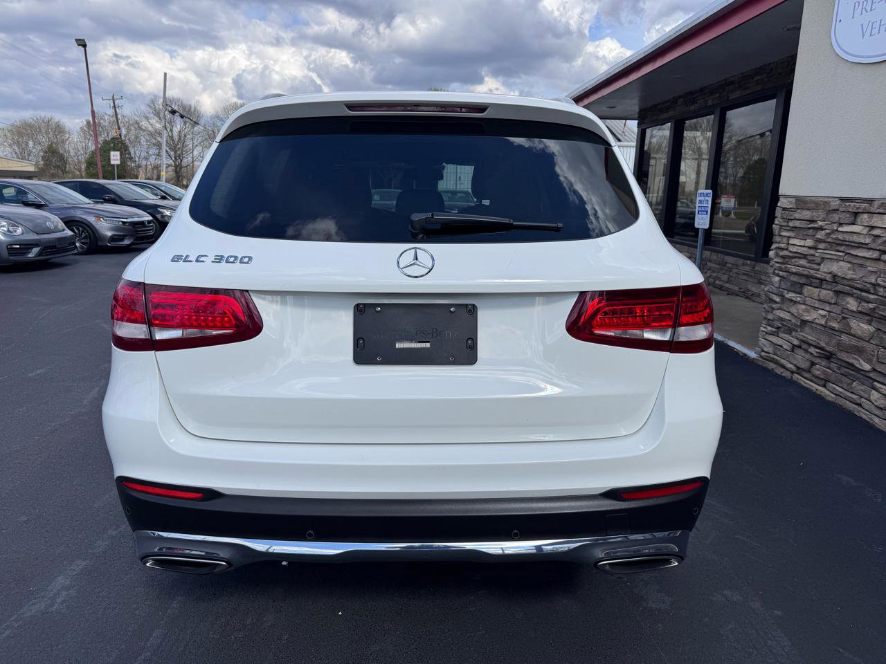 Used 2019 Mercedes-Benz GLC 300 image 4