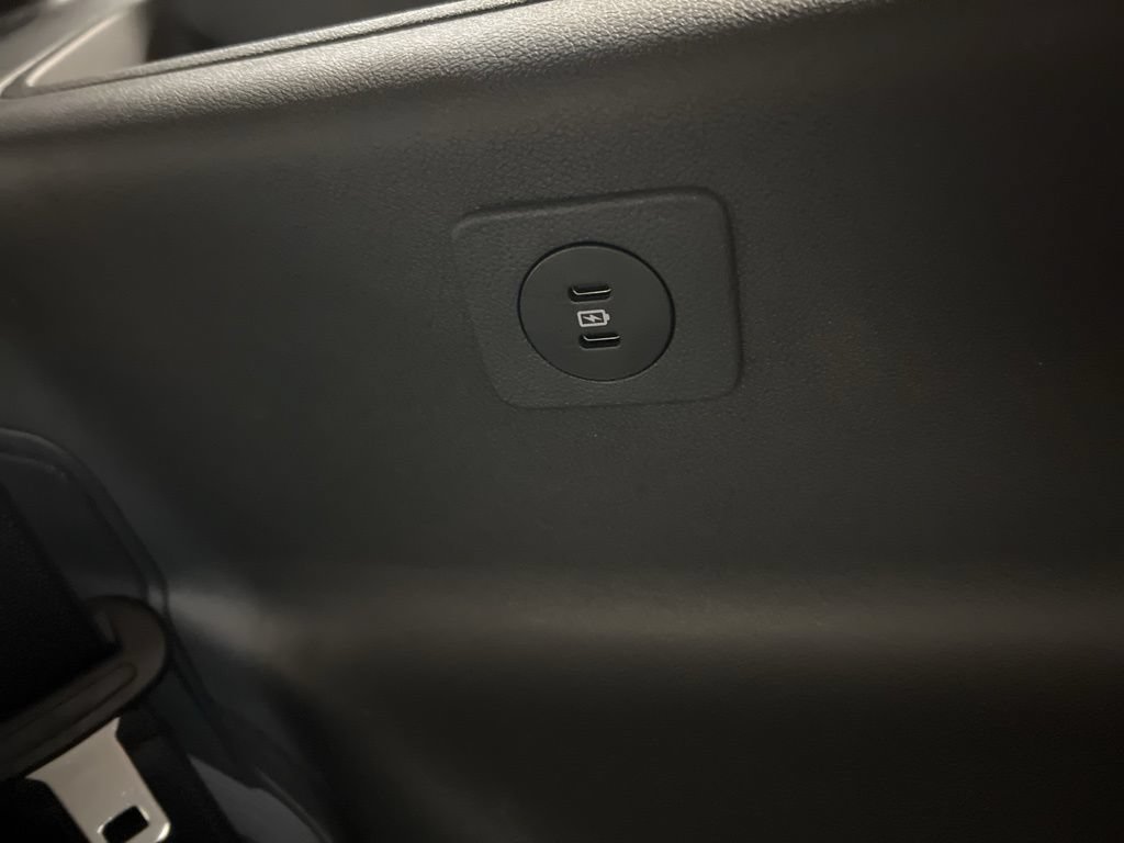 Used 2026 Lincoln Aviator AWD image 31