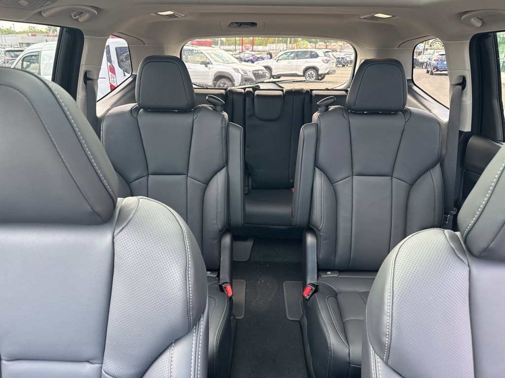 New 2025 Subaru Ascent Limited image 21