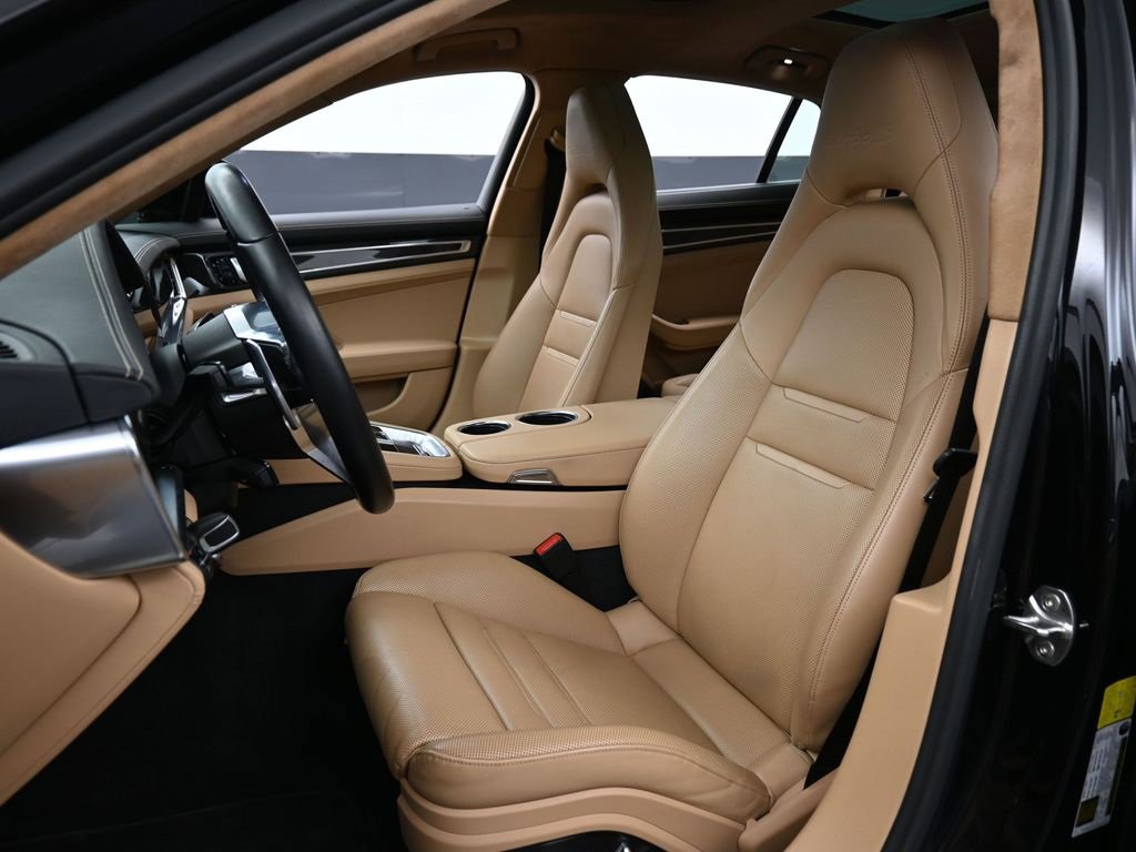 Certified 2018 Porsche Panamera Turbo S image 5