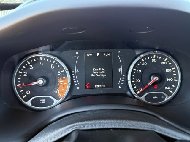 Used 2018 Jeep Renegade Latitude w/ Popular Equipment Group image 19