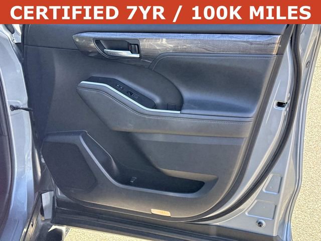 Used 2021 Toyota Highlander Platinum image 8