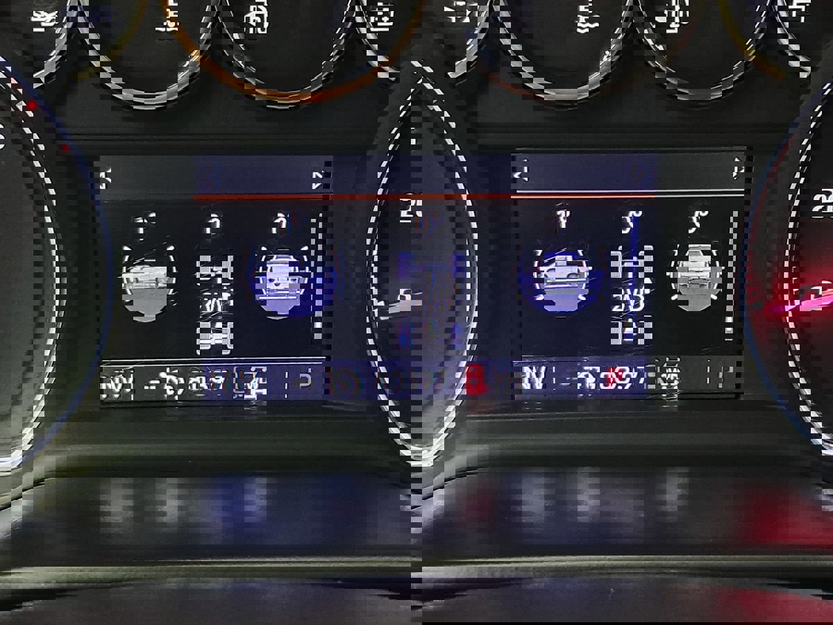 Used 2019 Chevrolet Silverado 1500 RST image 12