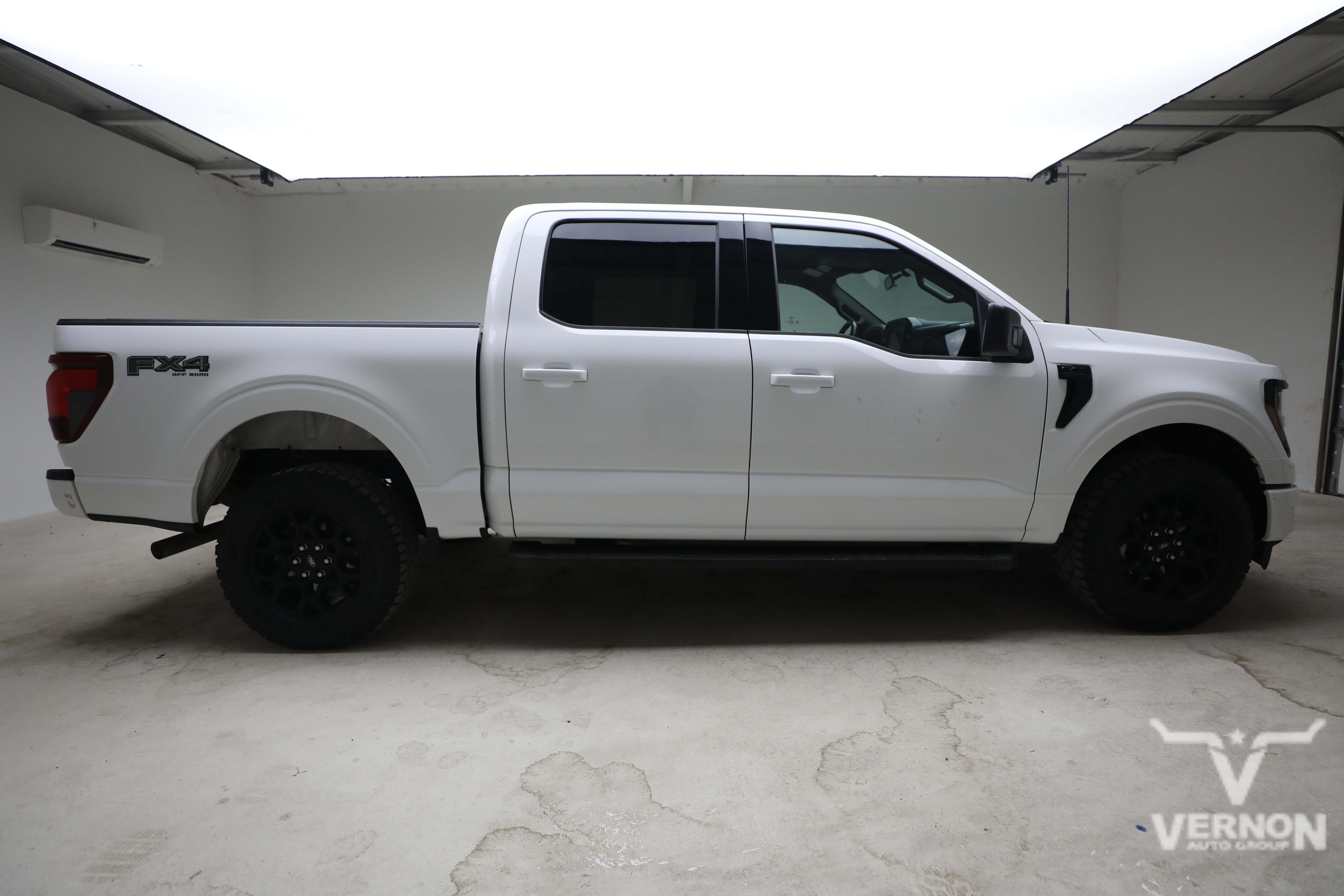 Used 2025 Ford F150 XLT w/ Equipment Group 301A Standard AWD/4WD image 6