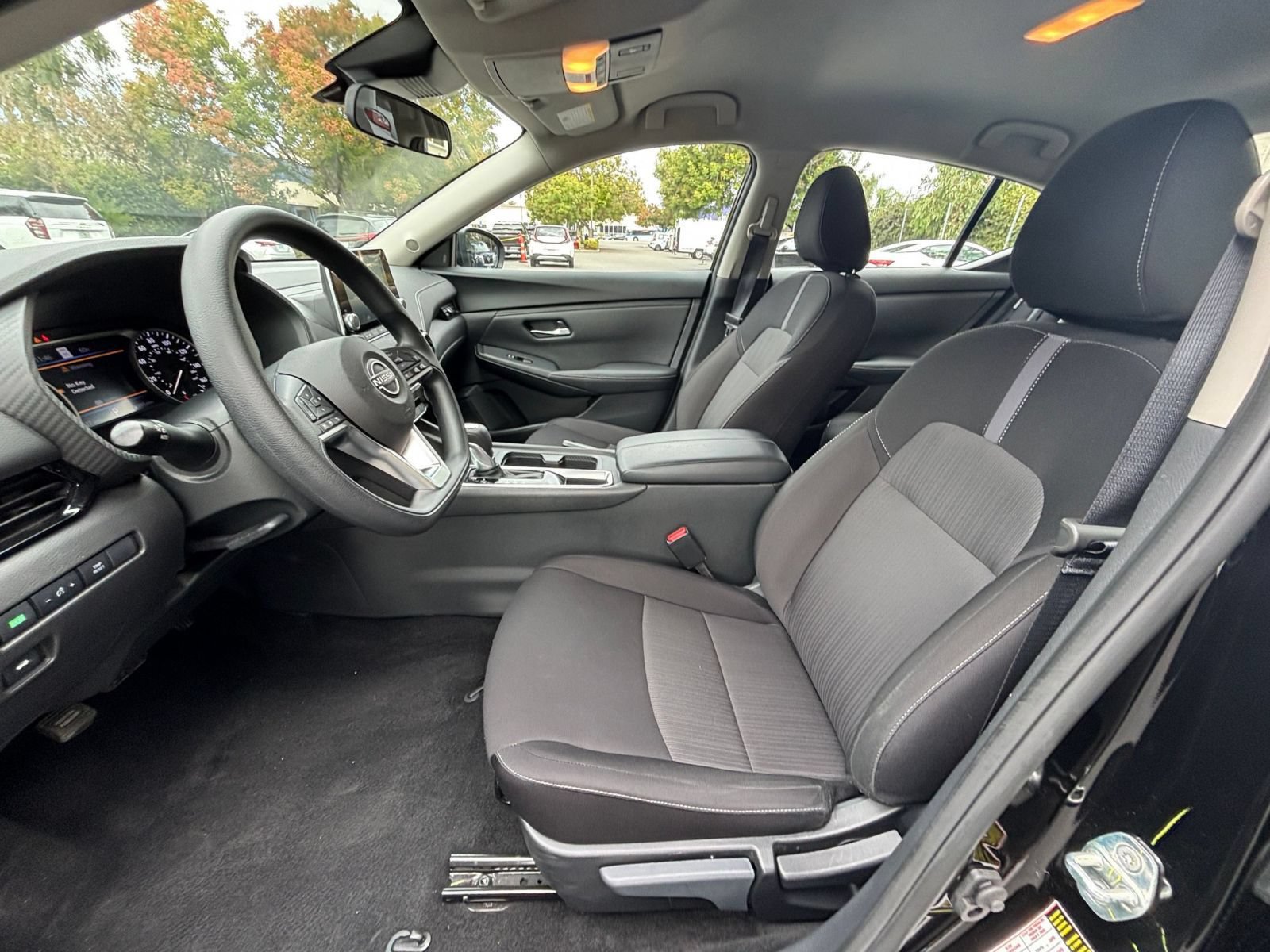 Used 2025 Nissan Sentra SV FWD image 24