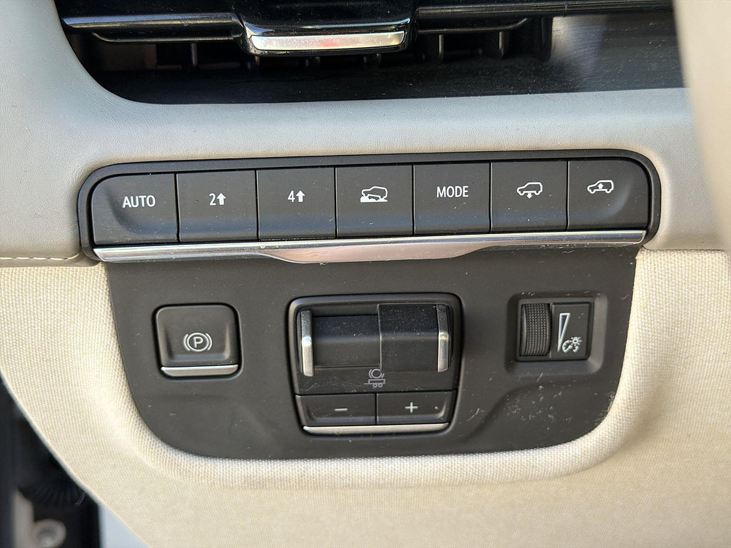 Used 2023 Cadillac Escalade Sport Platinum AWD/4WD image 17