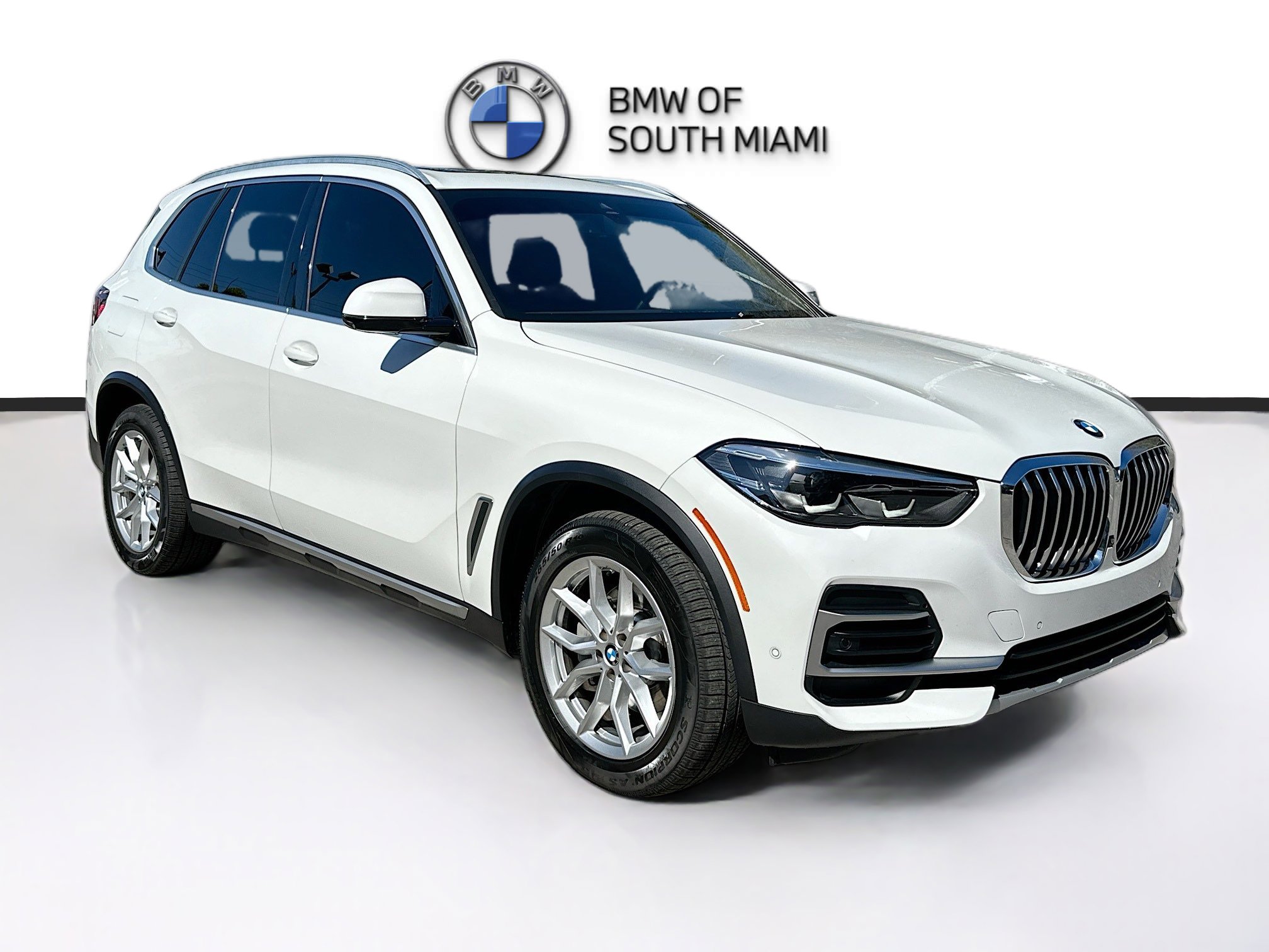 Used 2022 BMW X5 xDrive40i w/ Climate Comfort Package image 1