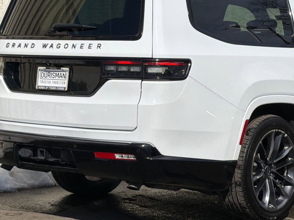 Used 2024 Jeep Grand Wagoneer L Series II w/ Quick Order Packagew 28T image 5