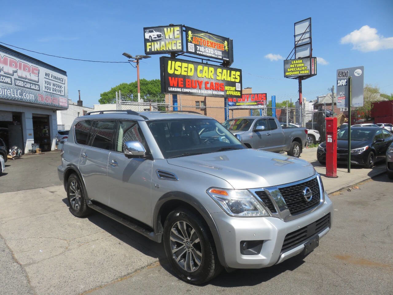 Used 2018 Nissan Armada SL w/ Premium Package AWD/4WD image 3