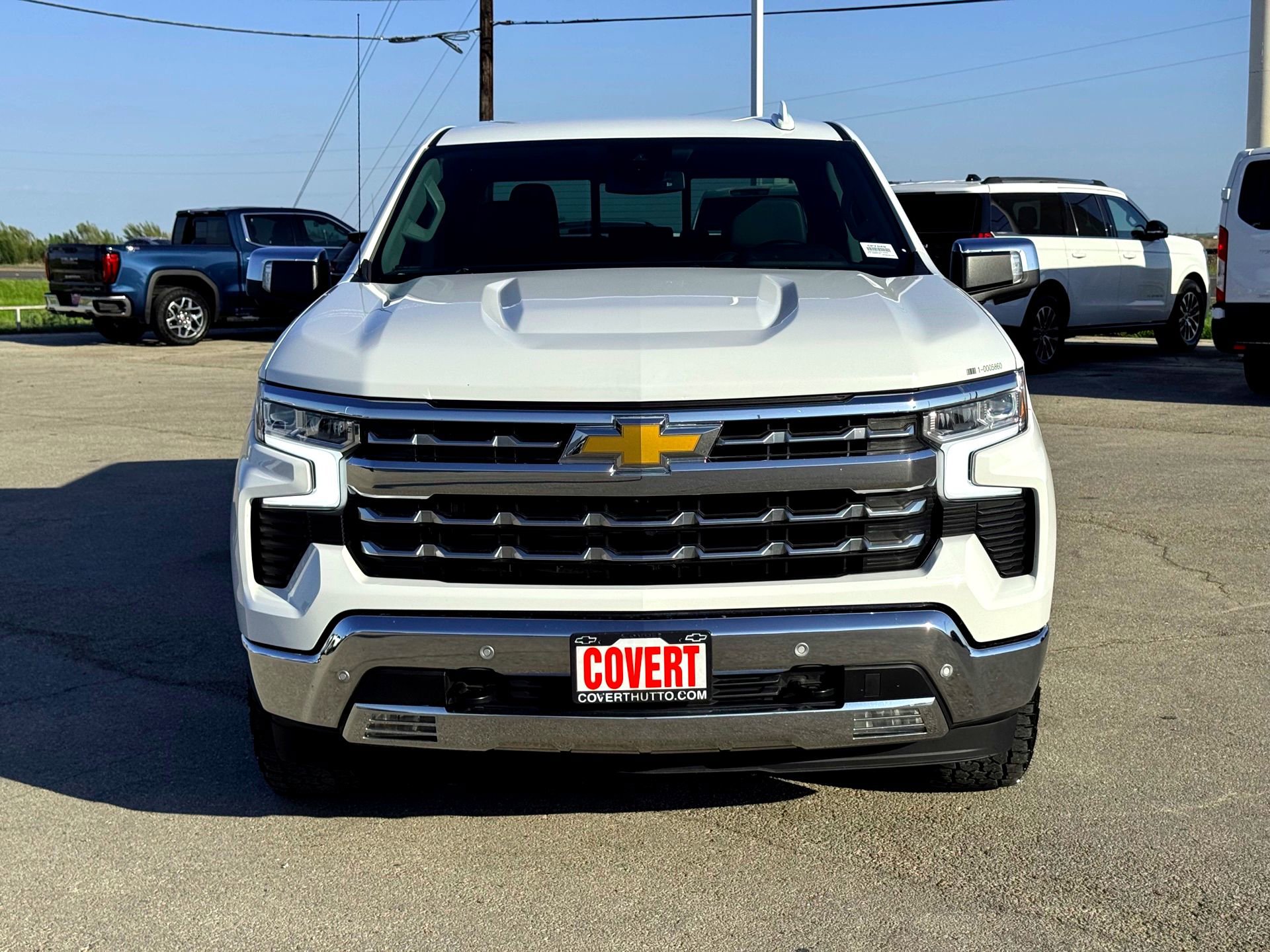 Used 2024 Chevrolet Silverado 1500 LTZ w/ LTZ Convenience Package II image 3